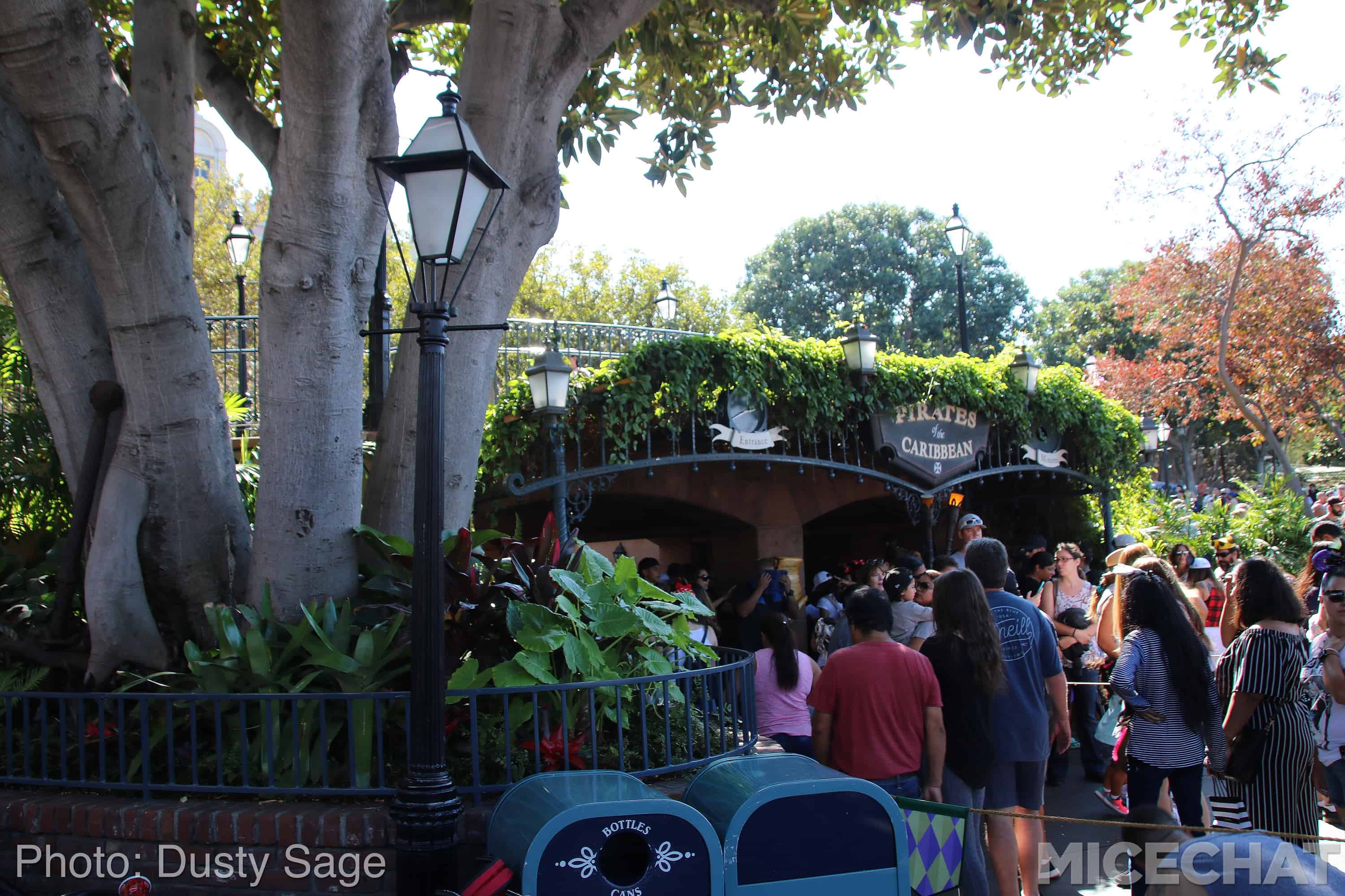 , Disneyland Photo Updates: Fall Into Construction Walls