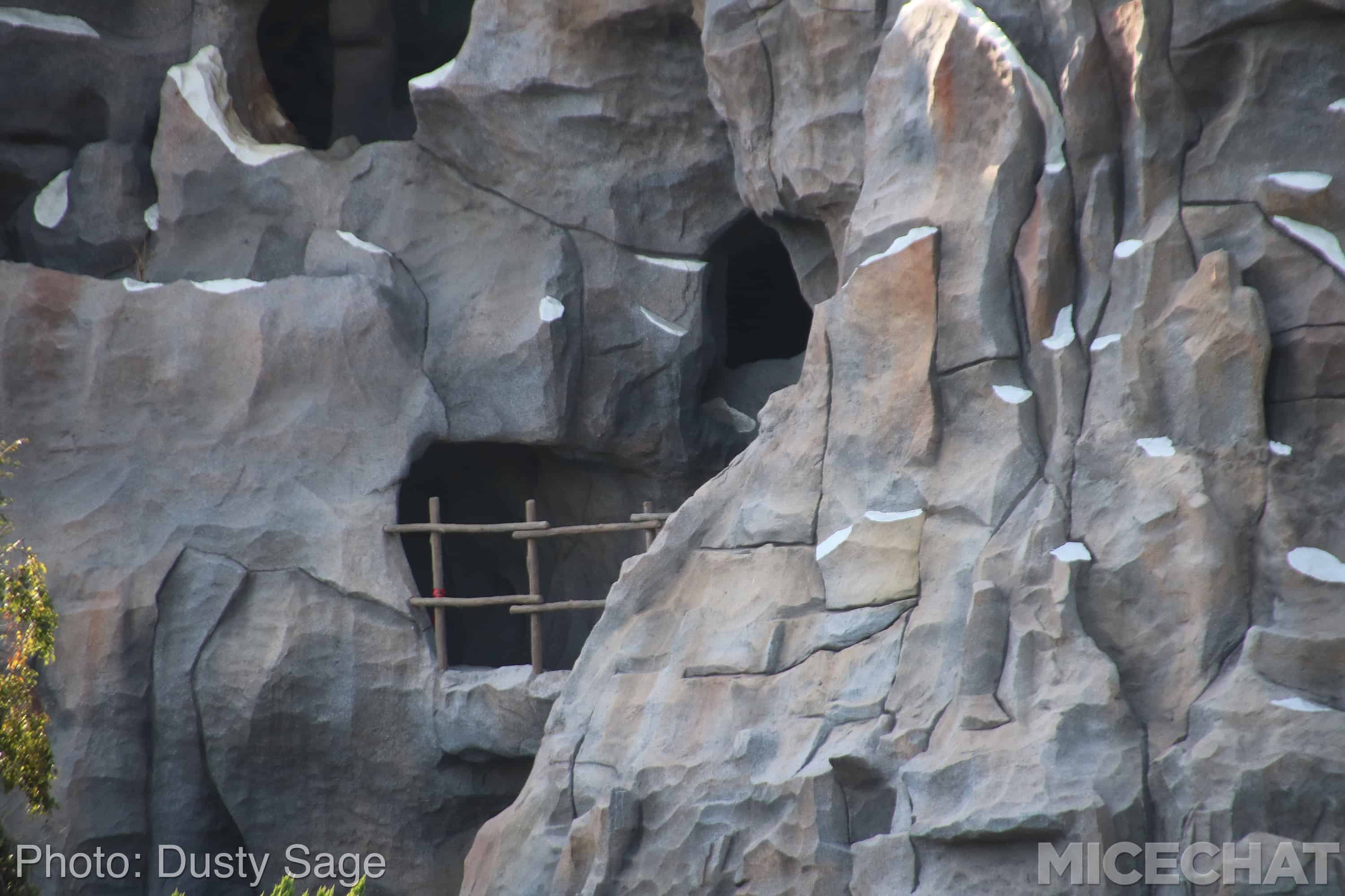 , Disneyland Update – The Busy Season Brings New Ambassadors, Shopping and Dining