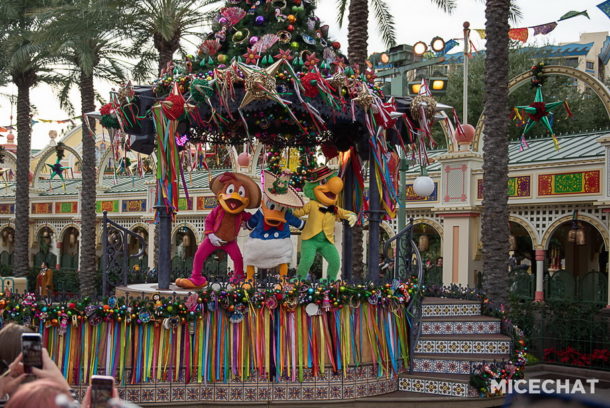 , The Holidays Begin Here at the Disneyland Resort