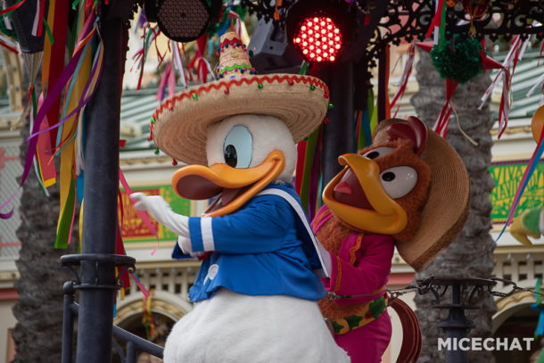 , The Holidays Begin Here at the Disneyland Resort