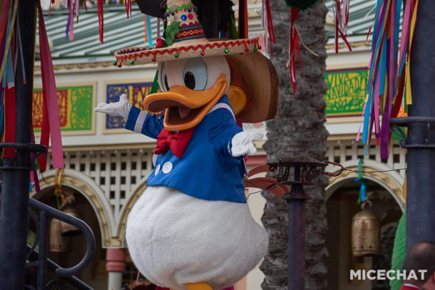 , The Holidays Begin Here at the Disneyland Resort