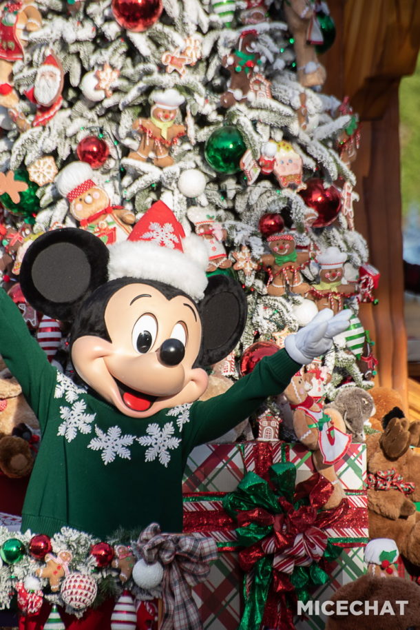 , The Holidays Begin Here at the Disneyland Resort