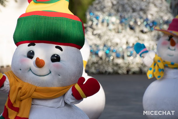 , The Holidays Begin Here at the Disneyland Resort