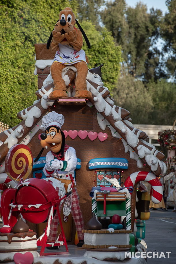 , The Holidays Begin Here at the Disneyland Resort