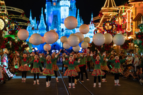 , Dateline Disney World &#8211; &#8216;Tis the Season at the Magic Kingdom