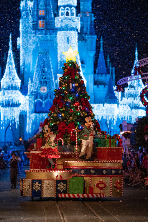 , Dateline Disney World – ‘Tis the Season at the Magic Kingdom