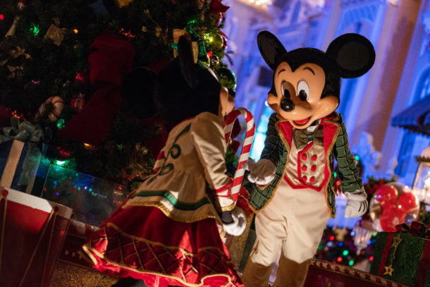 , Dateline Disney World &#8211; &#8216;Tis the Season at the Magic Kingdom