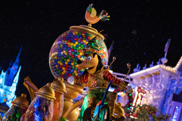 , Dateline Disney World &#8211; &#8216;Tis the Season at the Magic Kingdom