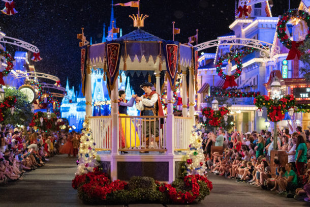 , Dateline Disney World – ‘Tis the Season at the Magic Kingdom