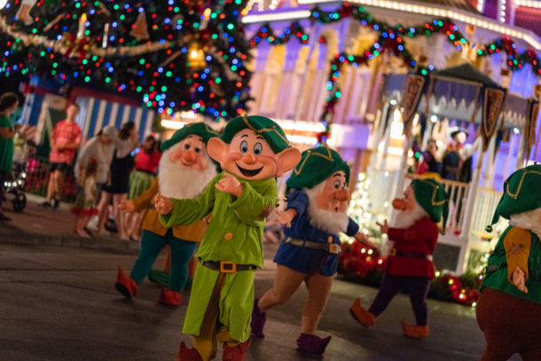 , Dateline Disney World &#8211; &#8216;Tis the Season at the Magic Kingdom