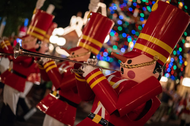 , Dateline Disney World &#8211; &#8216;Tis the Season at the Magic Kingdom