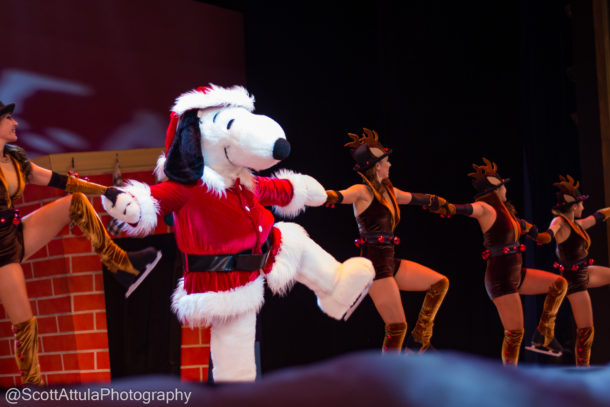 , A Knott’s Merry Farm Very Berry Christmas