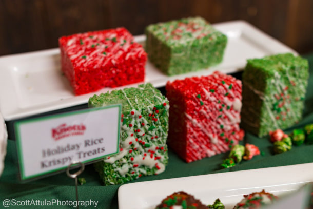 , A Knott’s Merry Farm Very Berry Christmas
