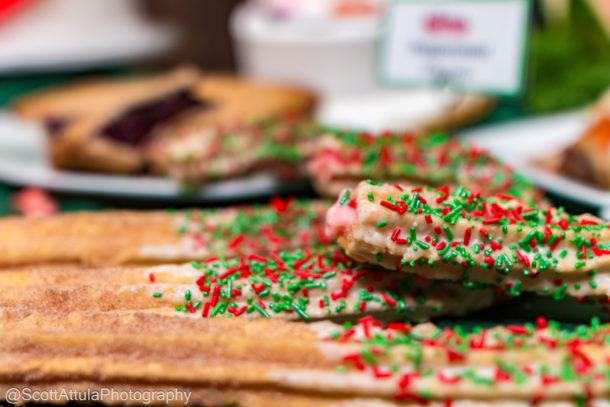 , A Knott’s Merry Farm Very Berry Christmas