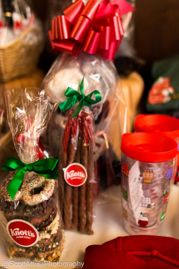 , A Knott’s Merry Farm Very Berry Christmas