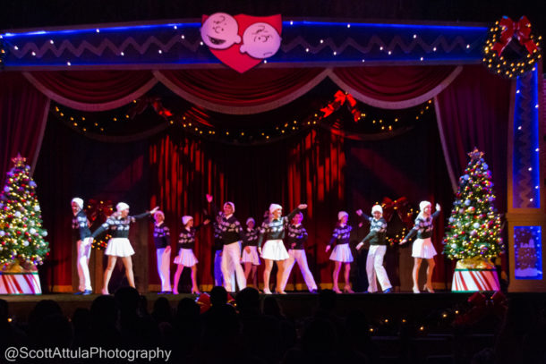 , A Knott’s Merry Farm Very Berry Christmas