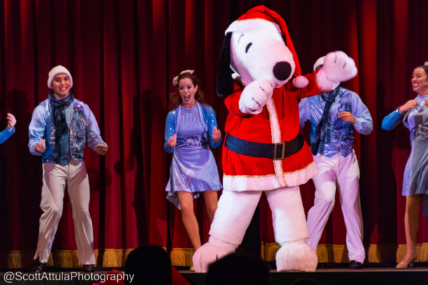 , A Knott’s Merry Farm Very Berry Christmas