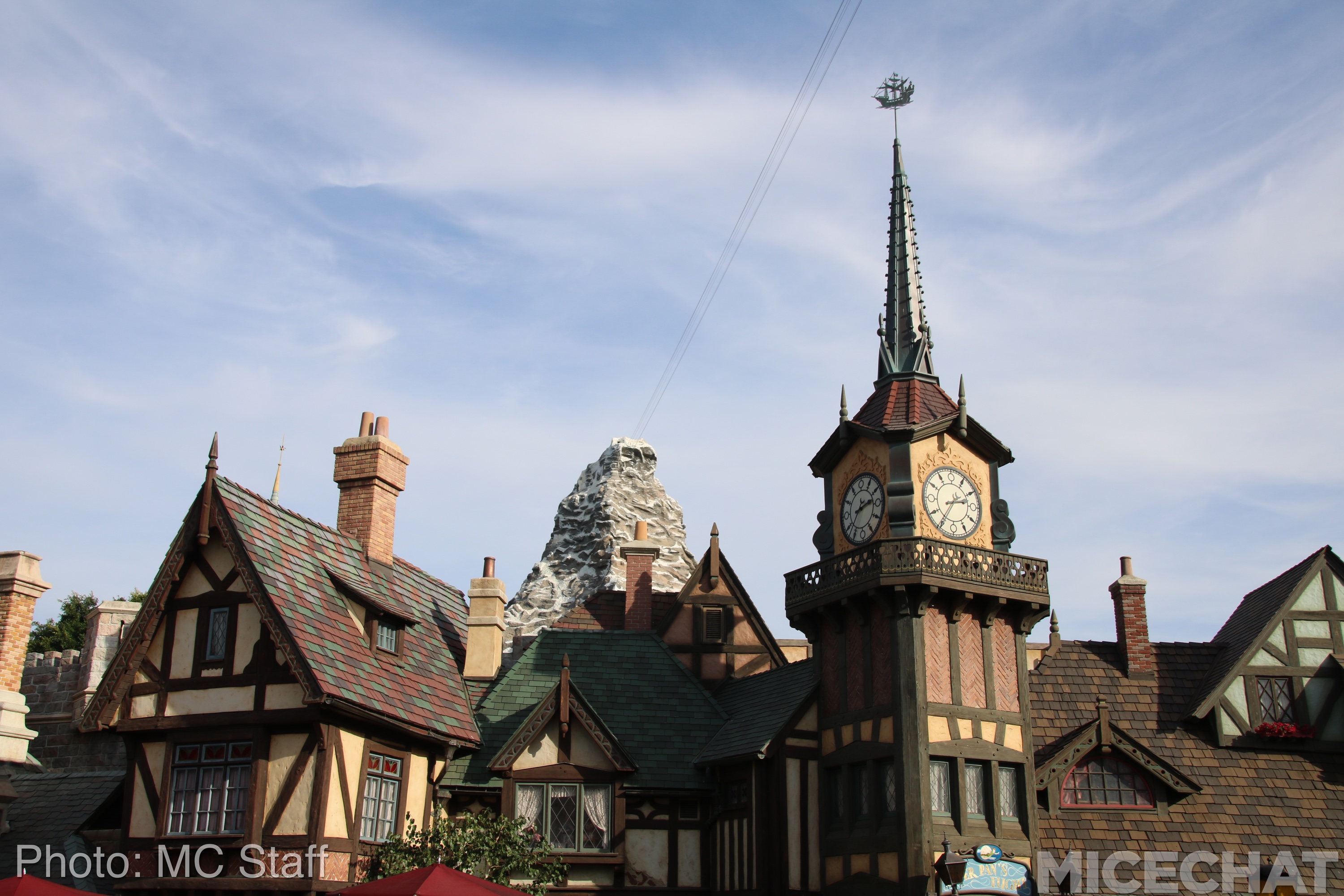 , Disneyland Resort Update: Christmas and Projects About to Unwrap