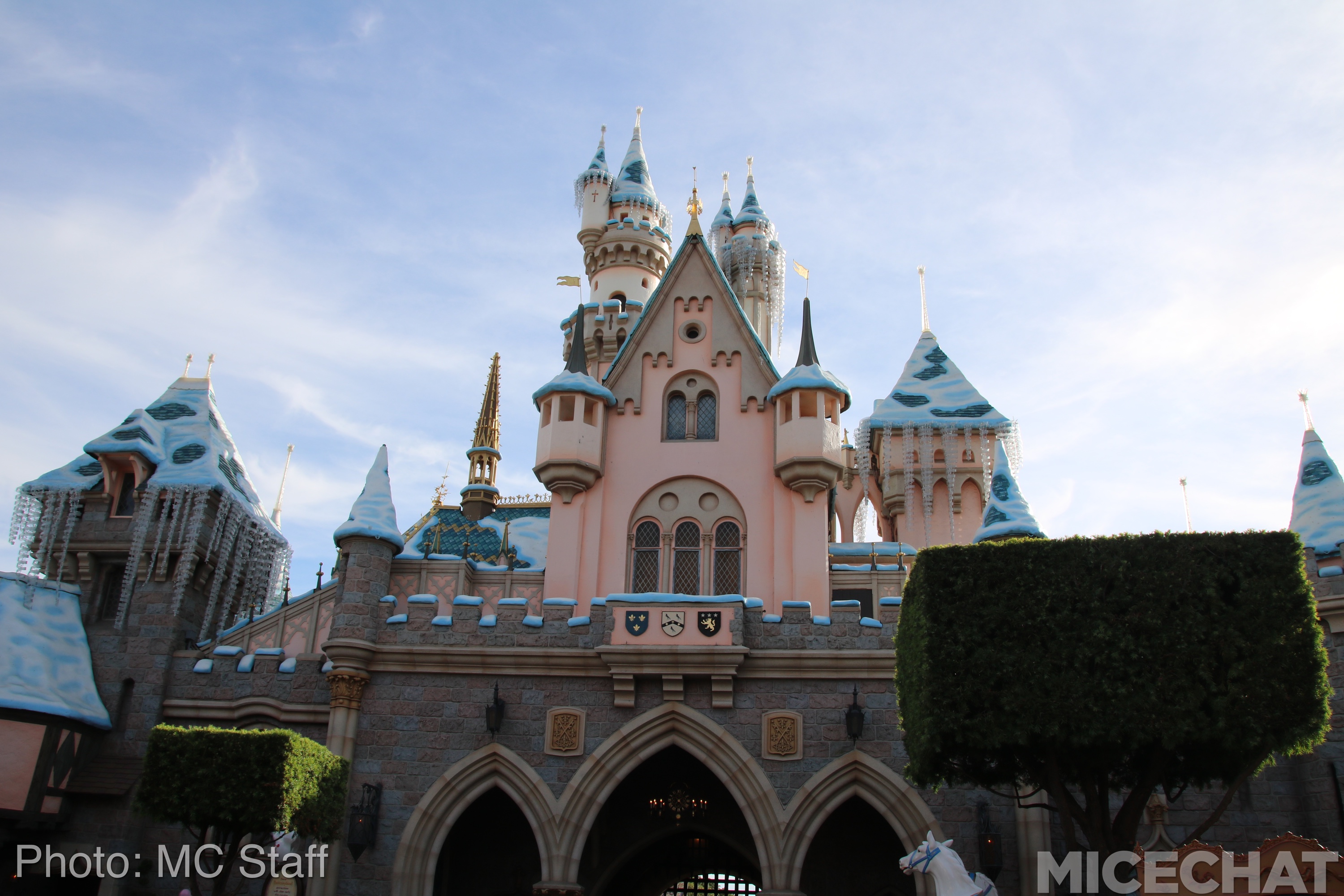 , Disneyland Resort Update: Christmas and Projects About to Unwrap