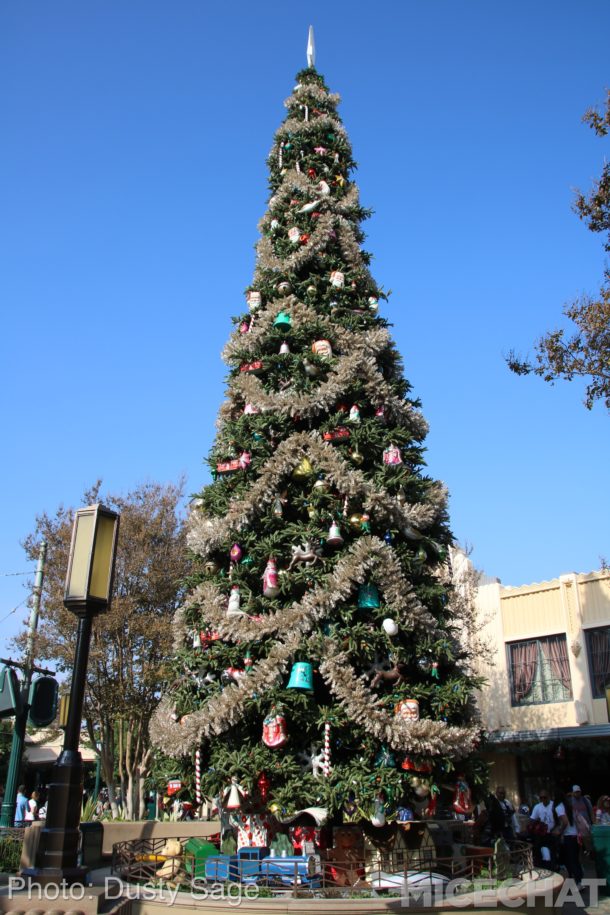 , The Holidays Begin Here at the Disneyland Resort