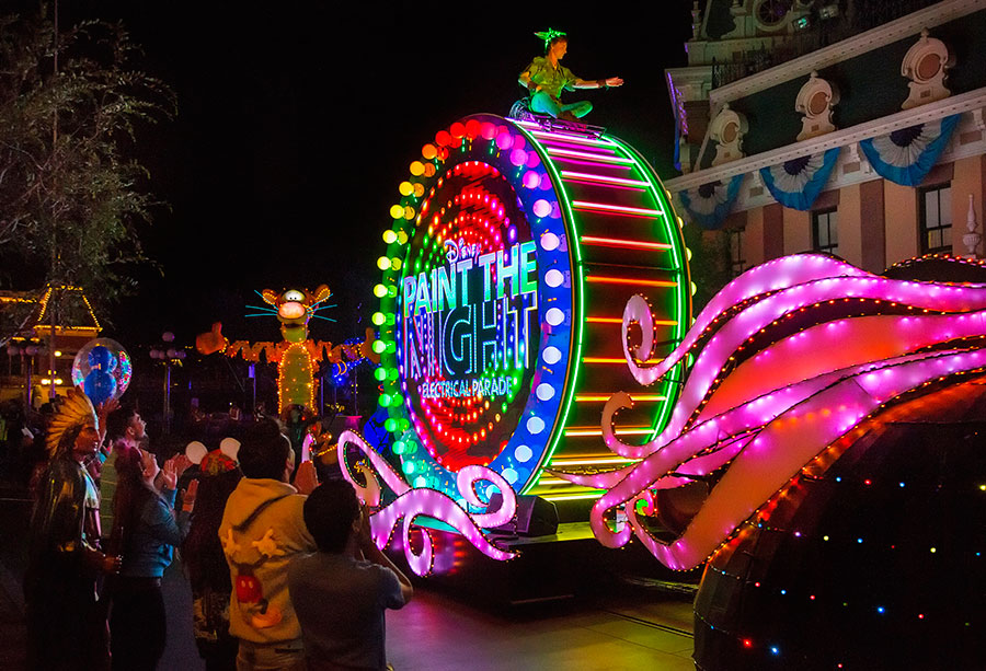 , Disneyland Update &#8211; Relighting the Night, Trams Take Flight, Out of Sight