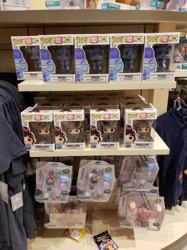 , Disneyland Update – Ralph Wrecks Christmas