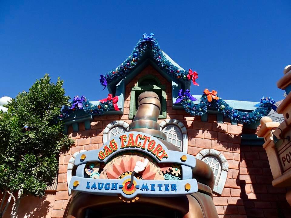 , Disneyland Resort Update: Christmas and Projects About to Unwrap