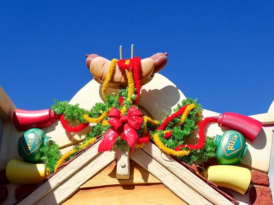 , Disneyland Resort Update: Christmas and Projects About to Unwrap