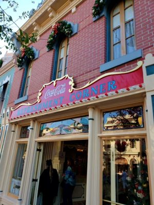 , Disneyland Update – Ralph Wrecks Christmas