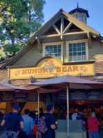 disneyland-Holiday-Food-Hungry-Bear