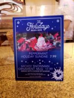 disneyland-Holiday-Food-carnation-3