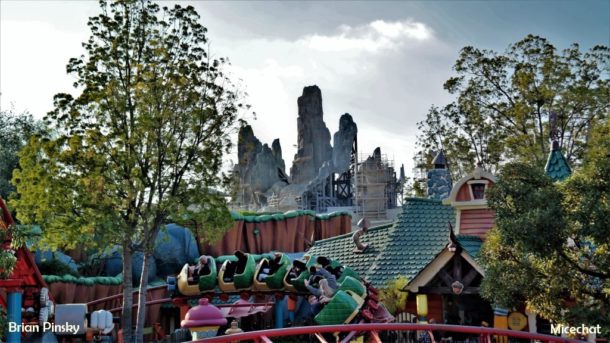 , Disneyland Update: The Year Disneyland Almost Killed Santa