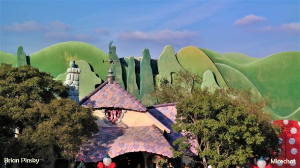 , Disneyland Update: The Year Disneyland Almost Killed Santa