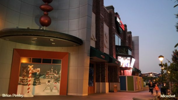 , Disneyland Update: The Year Disneyland Almost Killed Santa