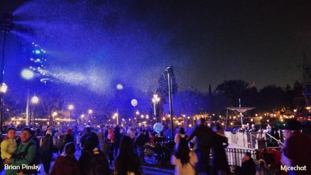 , Disneyland Update: The Year Disneyland Almost Killed Santa