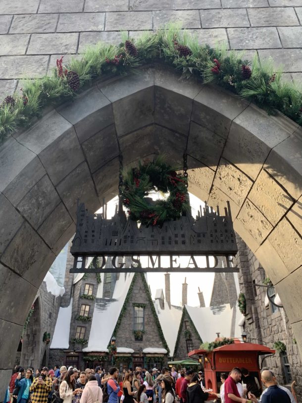 , Holiday Magic at The Wizarding World in Hollywood