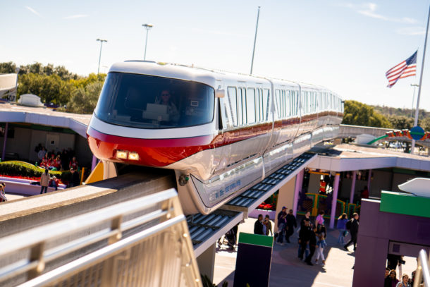 , Dateline Disney World – Holiday Echo