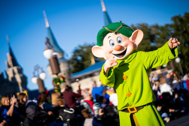 , Dateline Disney World – Holiday Echo