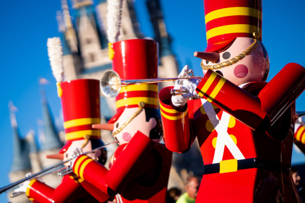 , Dateline Disney World – Holiday Echo