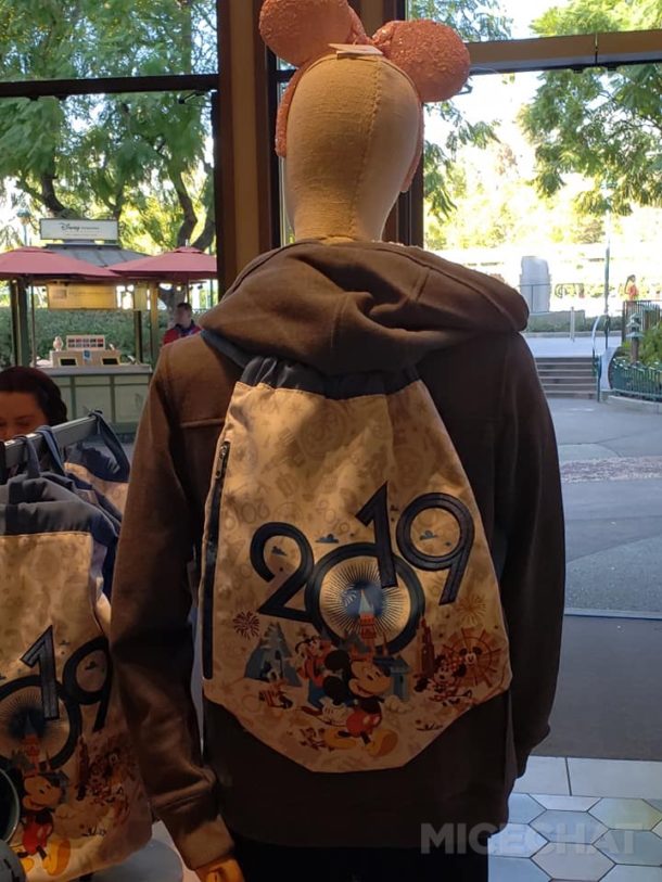, Disneyland Update: The Year Disneyland Almost Killed Santa