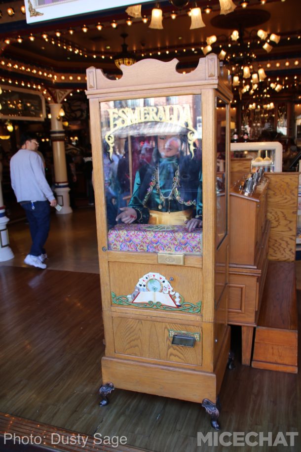 , Disneyland Update – Twas the Night Before Christmas