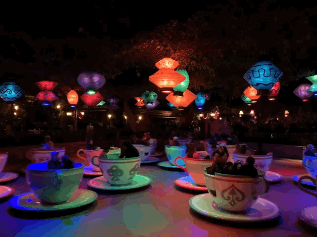 , Disneyland Resort Update – Rose Bowl Teams, Star Wars Details, and Christmas in the Parks