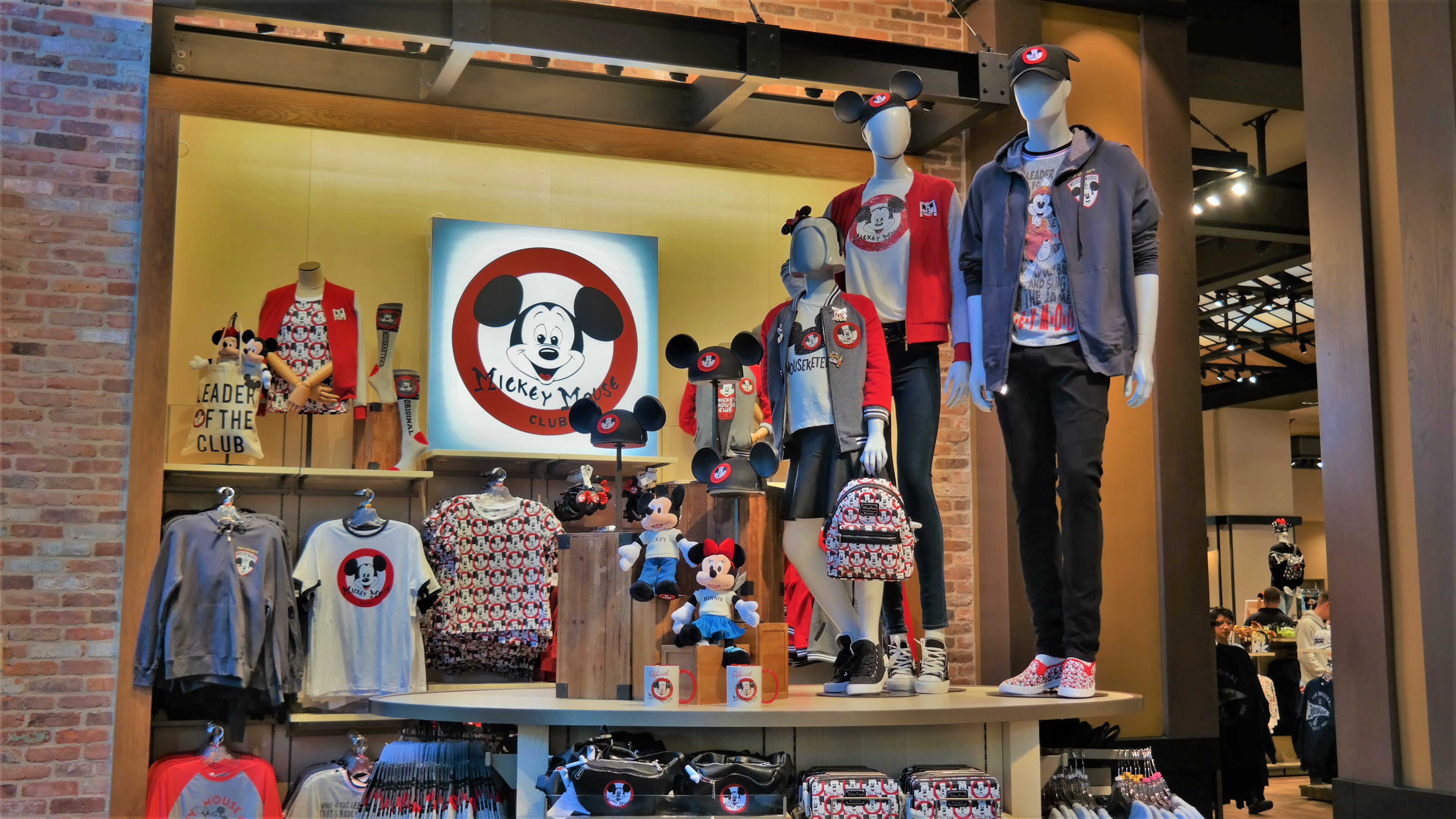 , Disneyland Resort Photo Update: Get Your Beers On