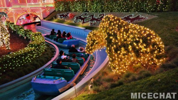 , Disneyland Photo Update: Mickey is Getting His Ears On
