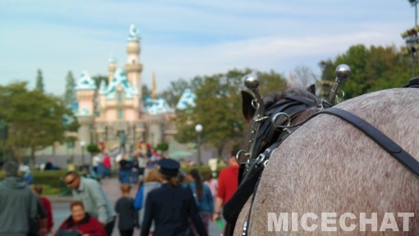 , Disneyland Photo Update: Mickey is Getting His Ears On