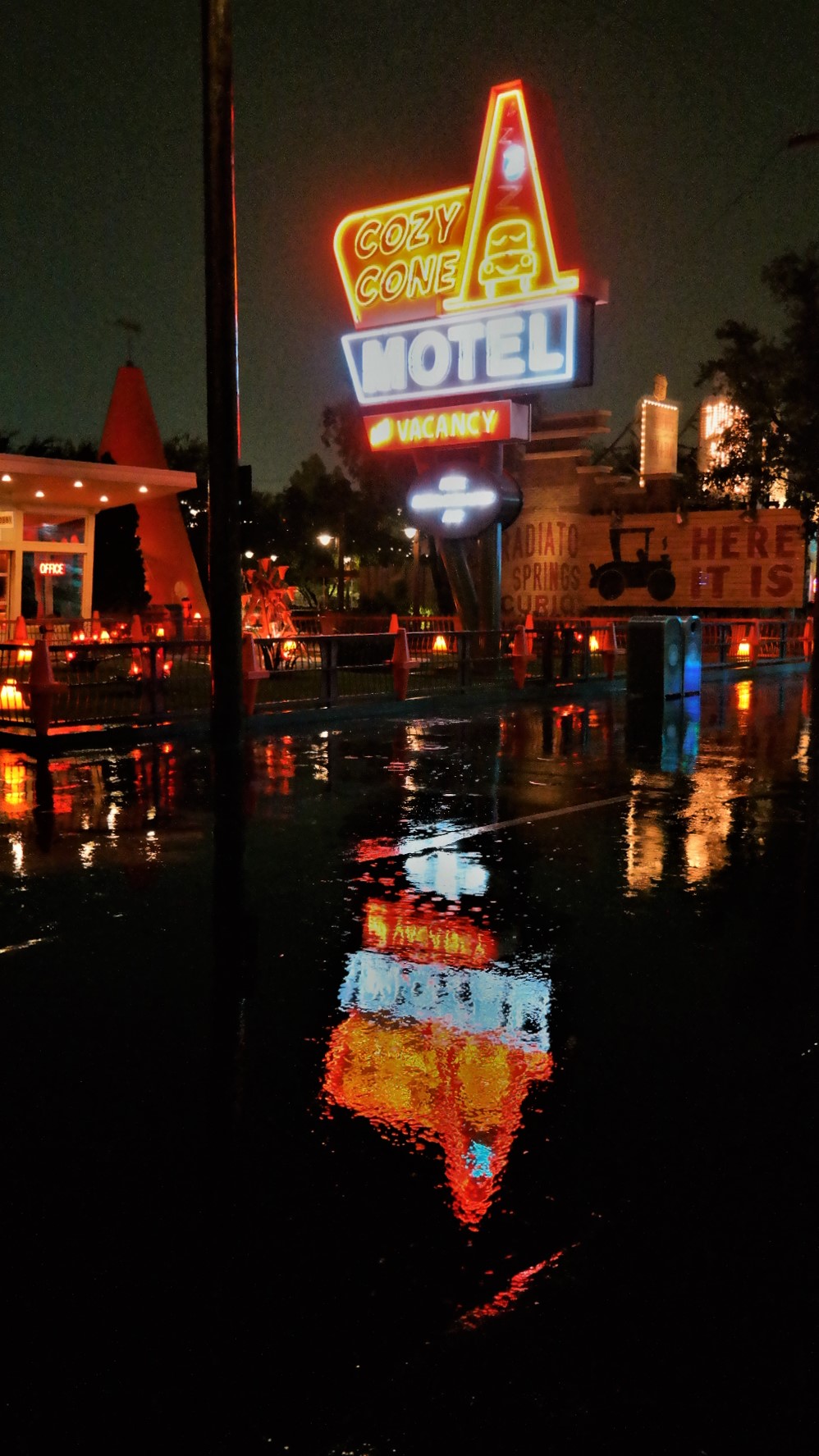 , Disneyland Resort Photo Update: Get Your Beers On