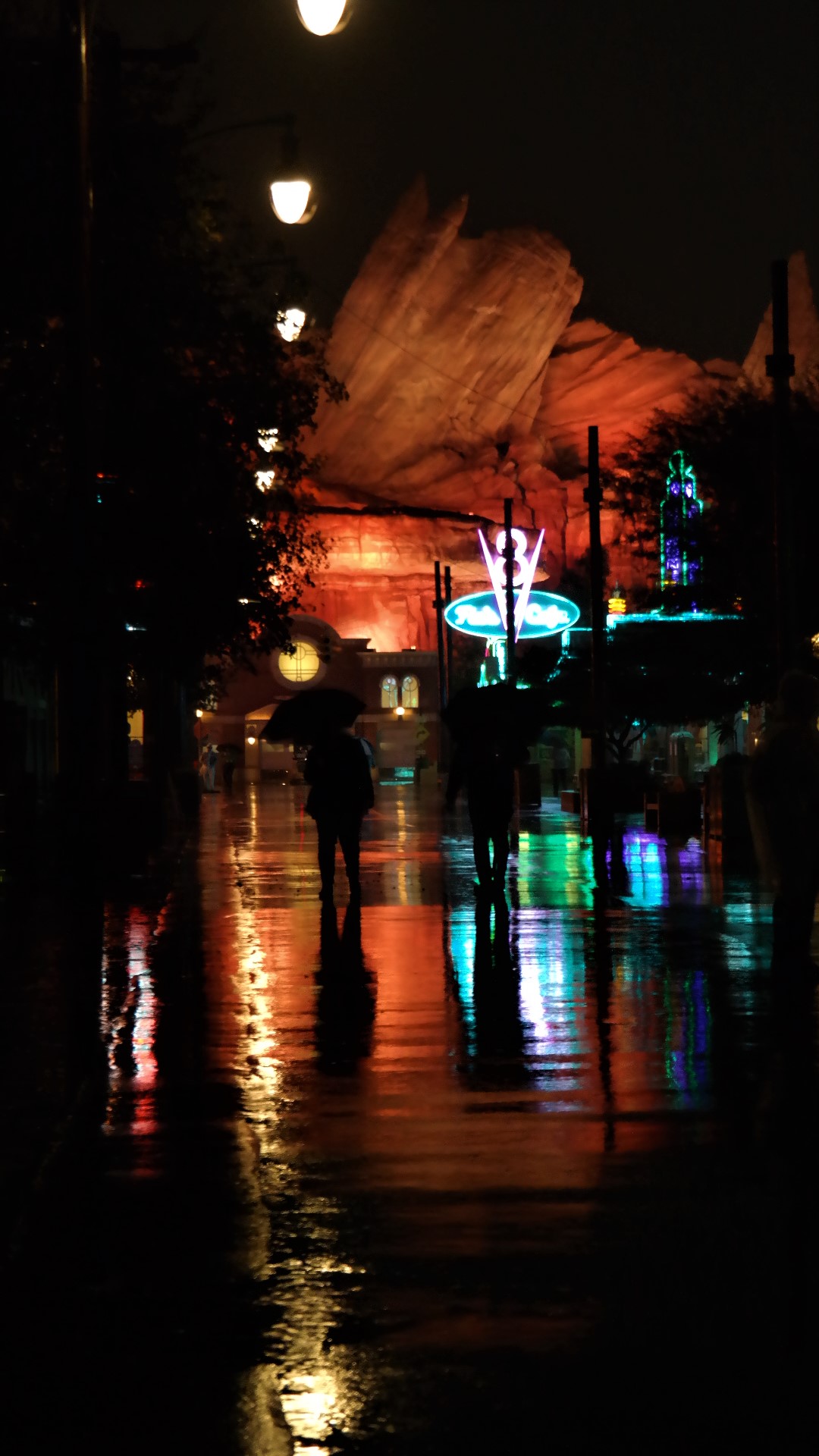 , Disneyland Resort Photo Update:  Get Your Beers On