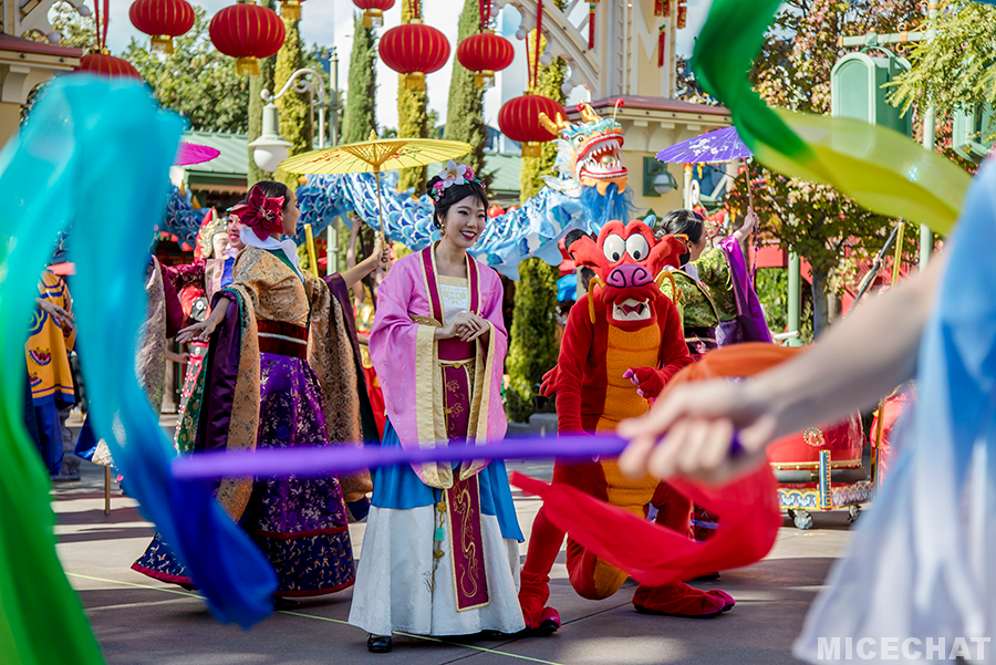 Lunar New Year, Eat Your Way Through Disney California Adventure&#8217;s Lunar New Year