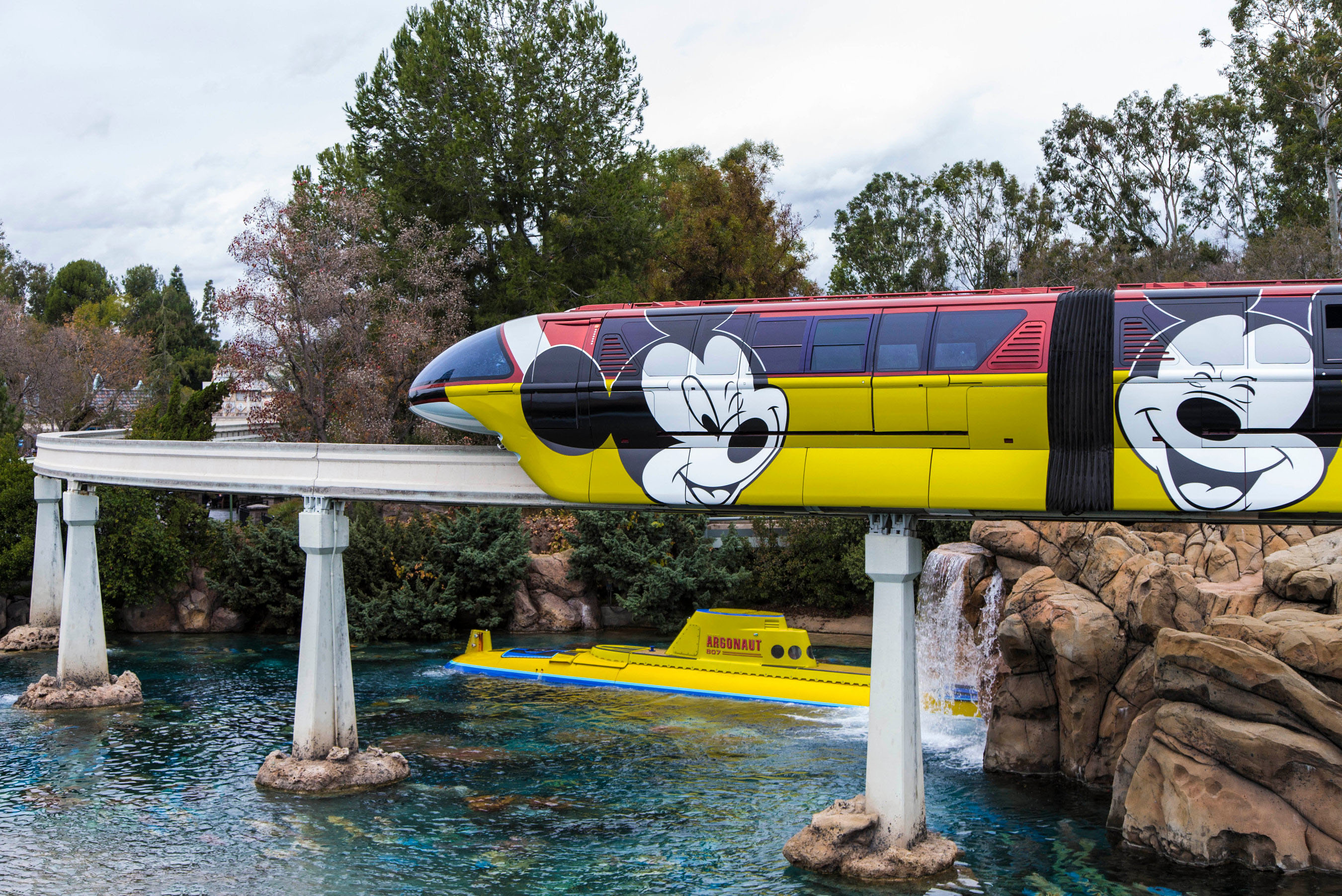 Disneyland – Get Your Ears On – Food, Fireworks, & Fun
