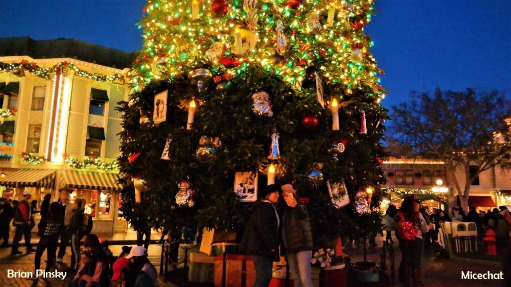 , Disneyland Update – Santa Priced Out of Disneyland